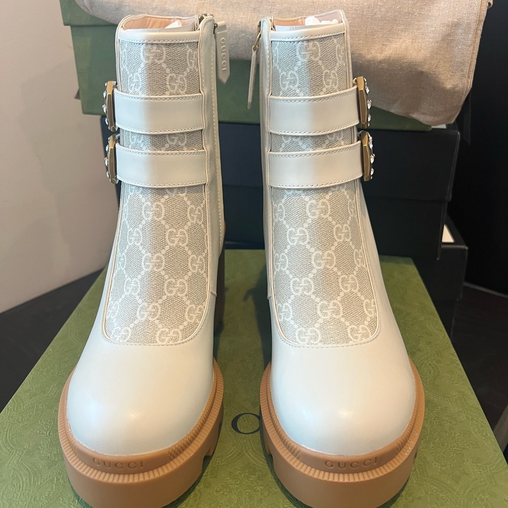 Authentic Women Gucci boot
